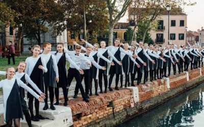 Hae mukaan laulamaan!